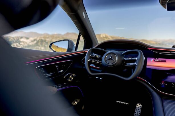 Mercedes-Benz EQS (2026)