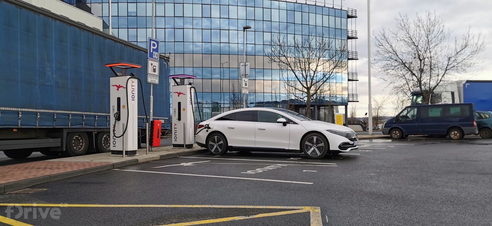 Mercedes-Benz EQS 450+