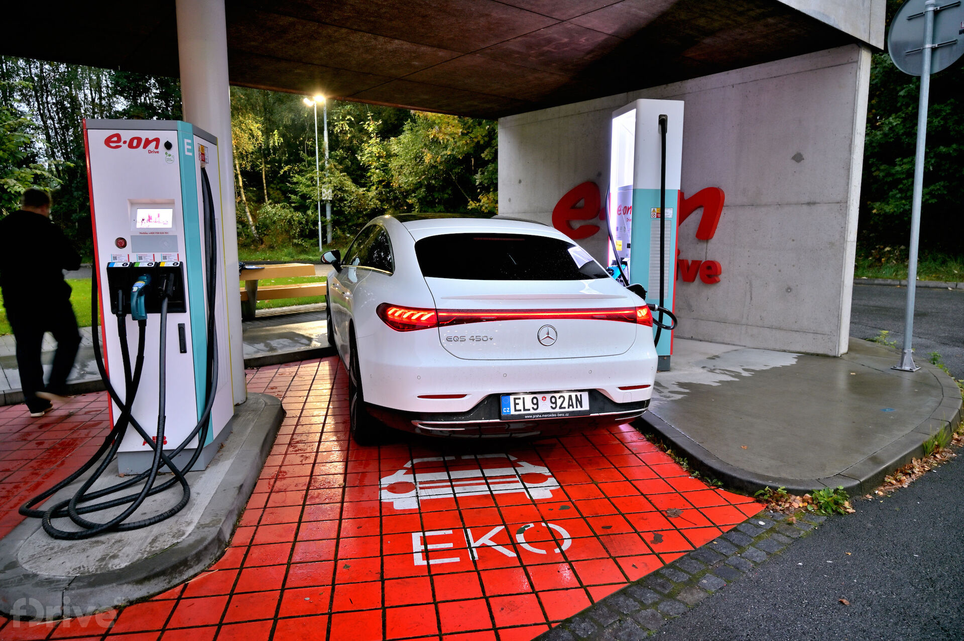 Mercedes-Benz EQS 450+