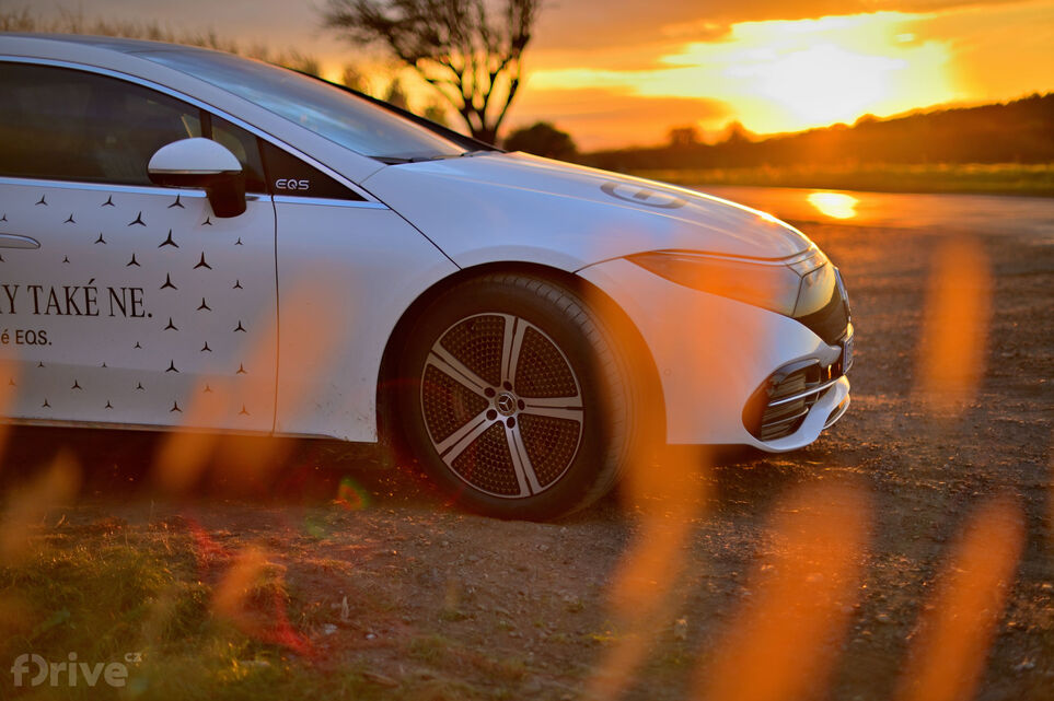 Mercedes-Benz EQS 450+
