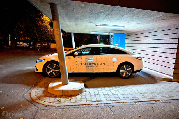 Mercedes-Benz EQS 450+