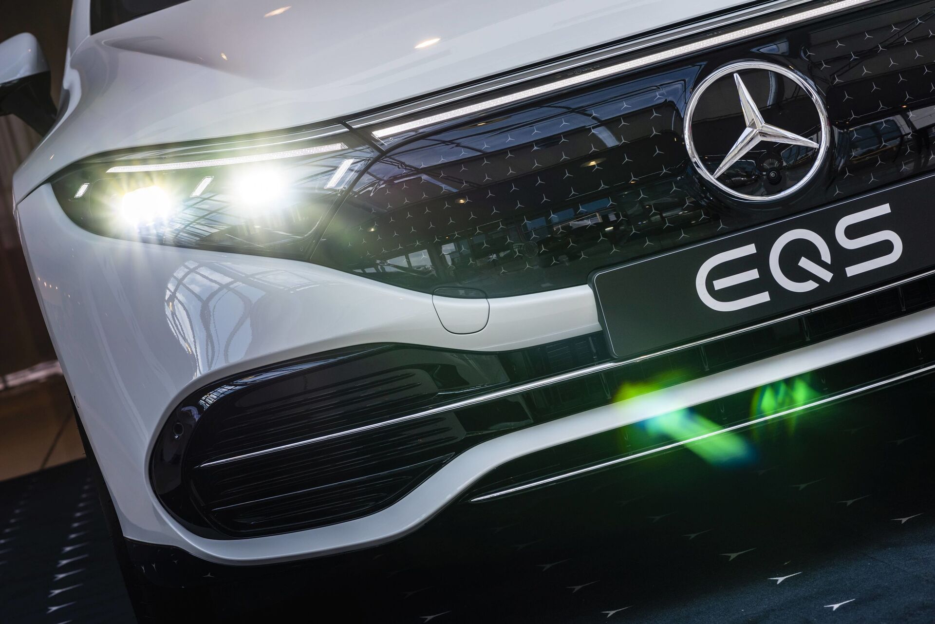 Mercedes-Benz EQS