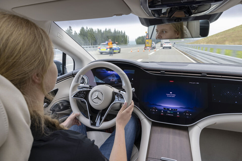 Mercedes-Benz EQS Drive Pilot