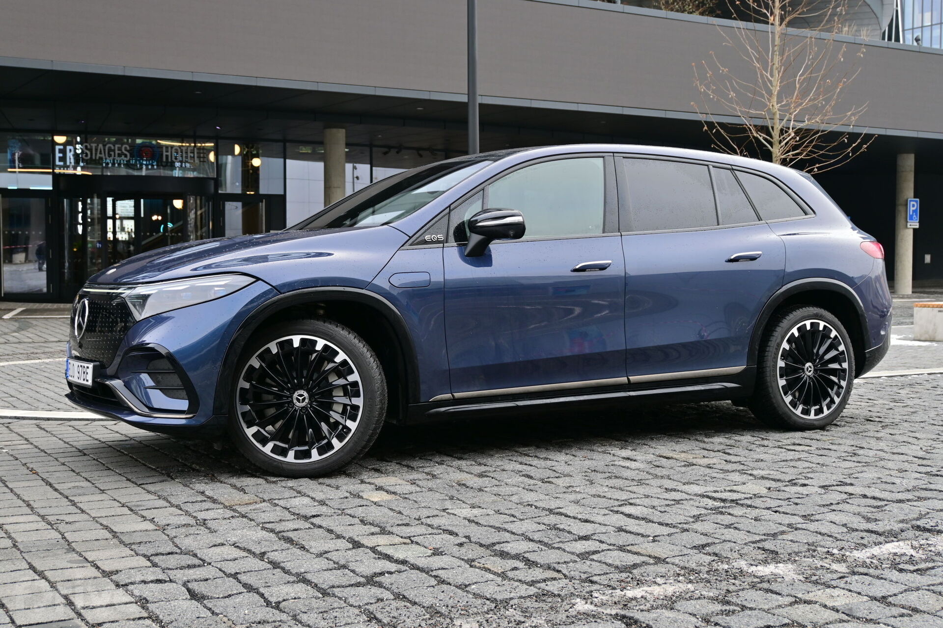 Mercedes-Benz EQS SUV