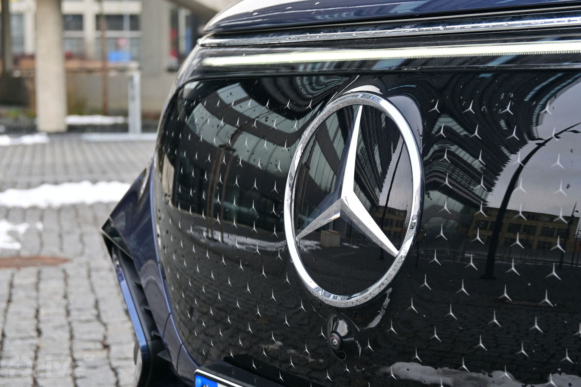 Mercedes-Benz EQS SUV