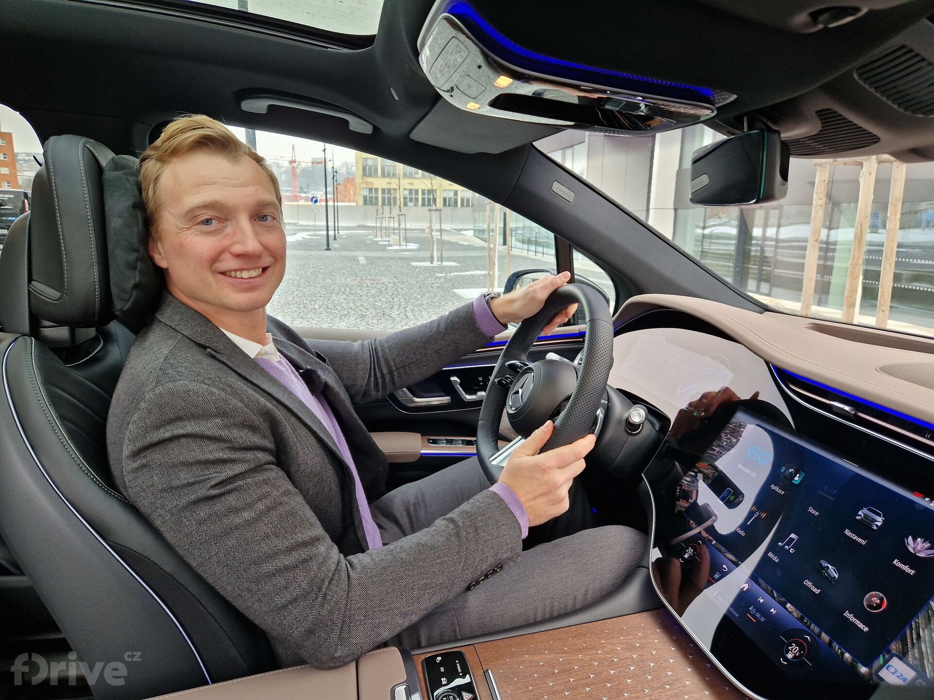 Mercedes-Benz EQS SUV