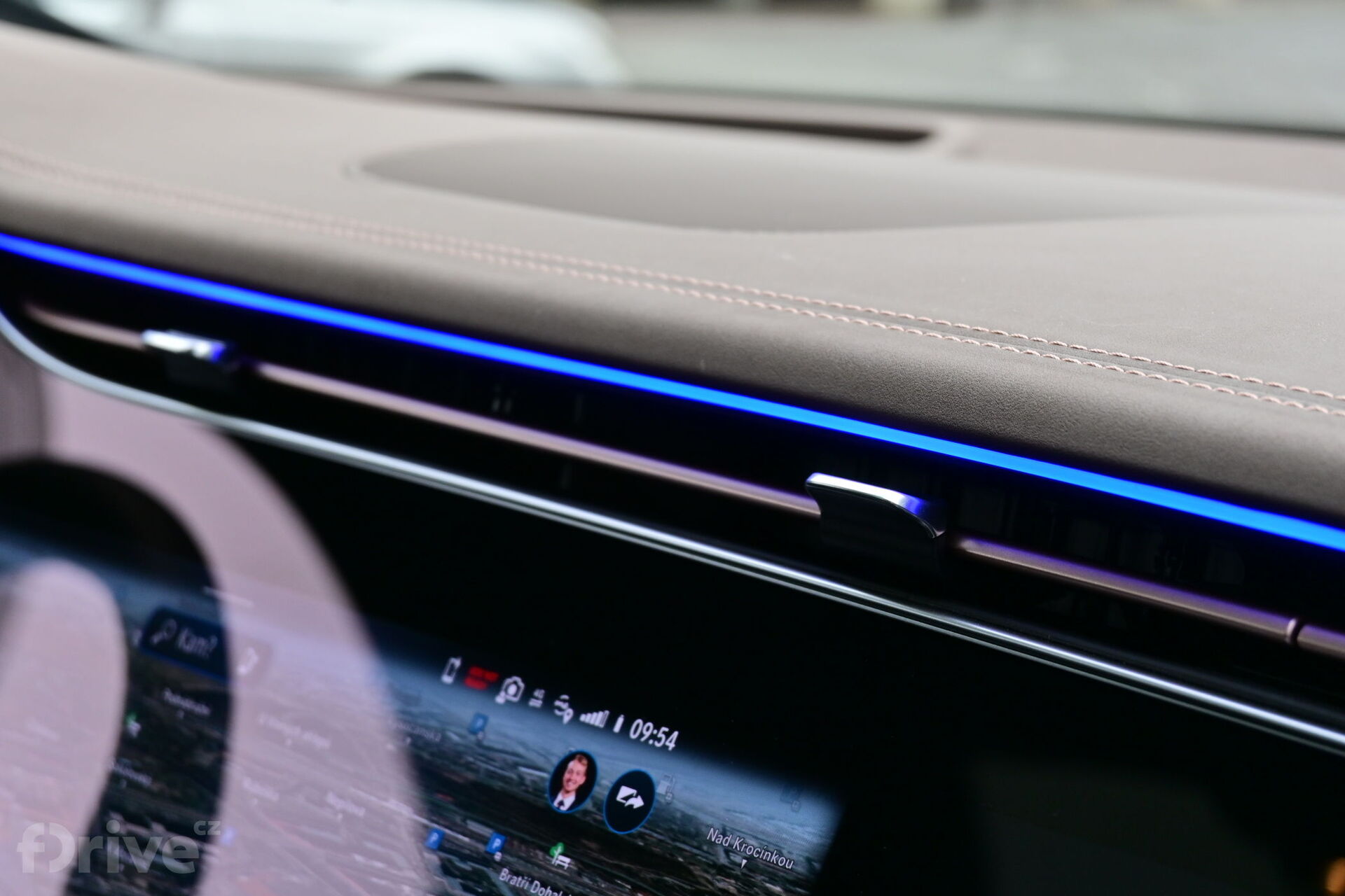 Mercedes-Benz EQS SUV