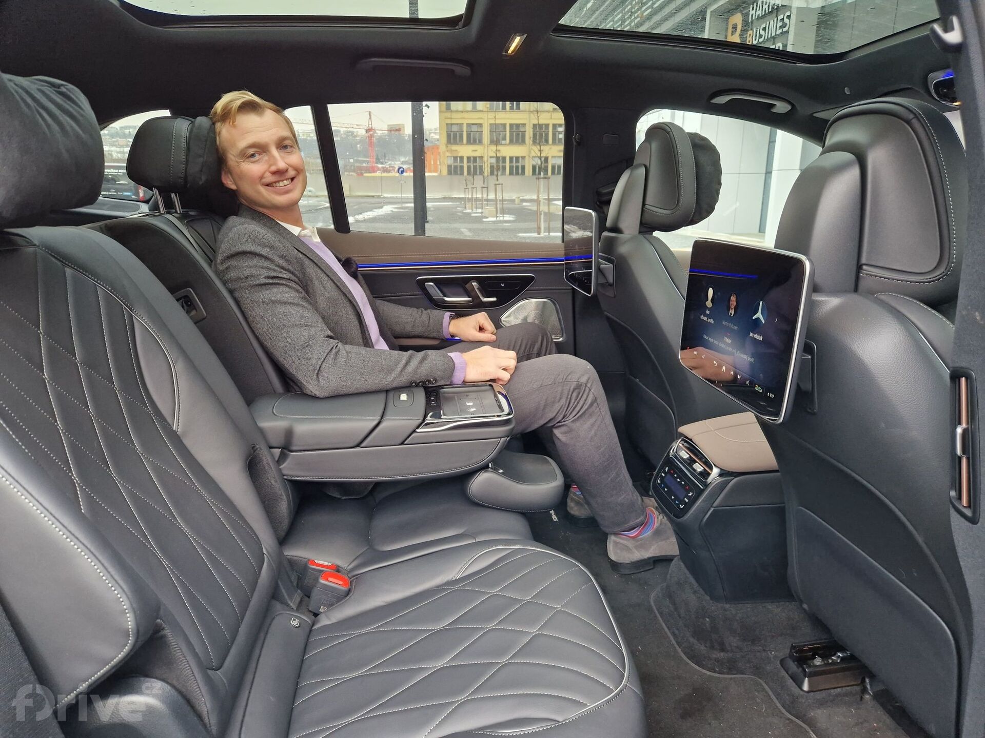 Mercedes-Benz EQS SUV