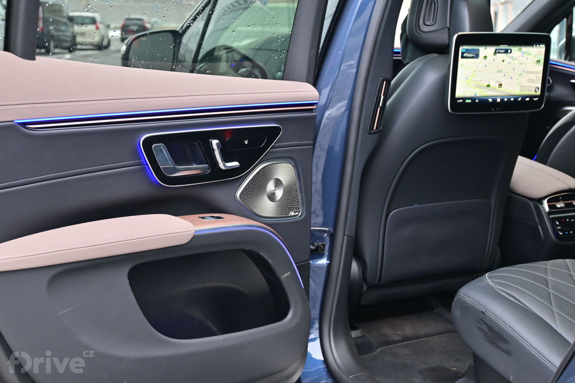 Mercedes-Benz EQS SUV