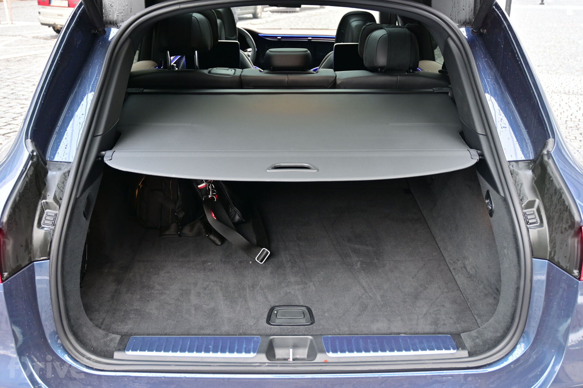 Mercedes-Benz EQS SUV