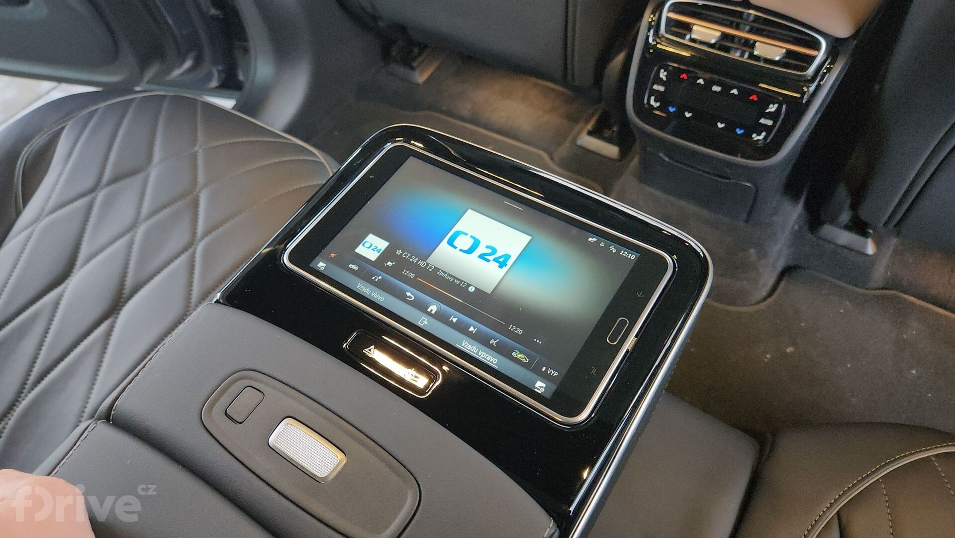 Mercedes-Benz EQS SUV