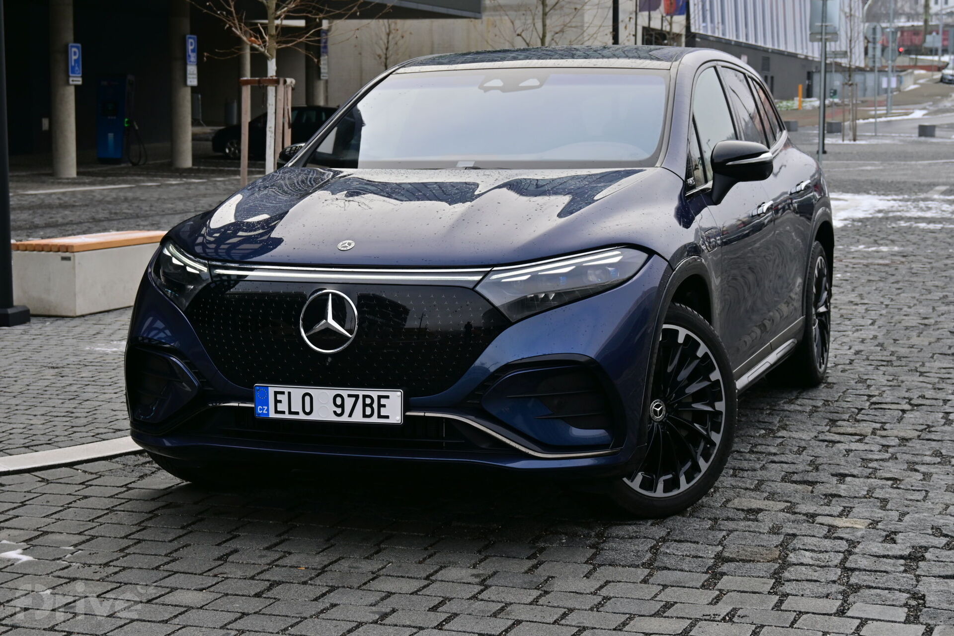 Mercedes-Benz EQS SUV