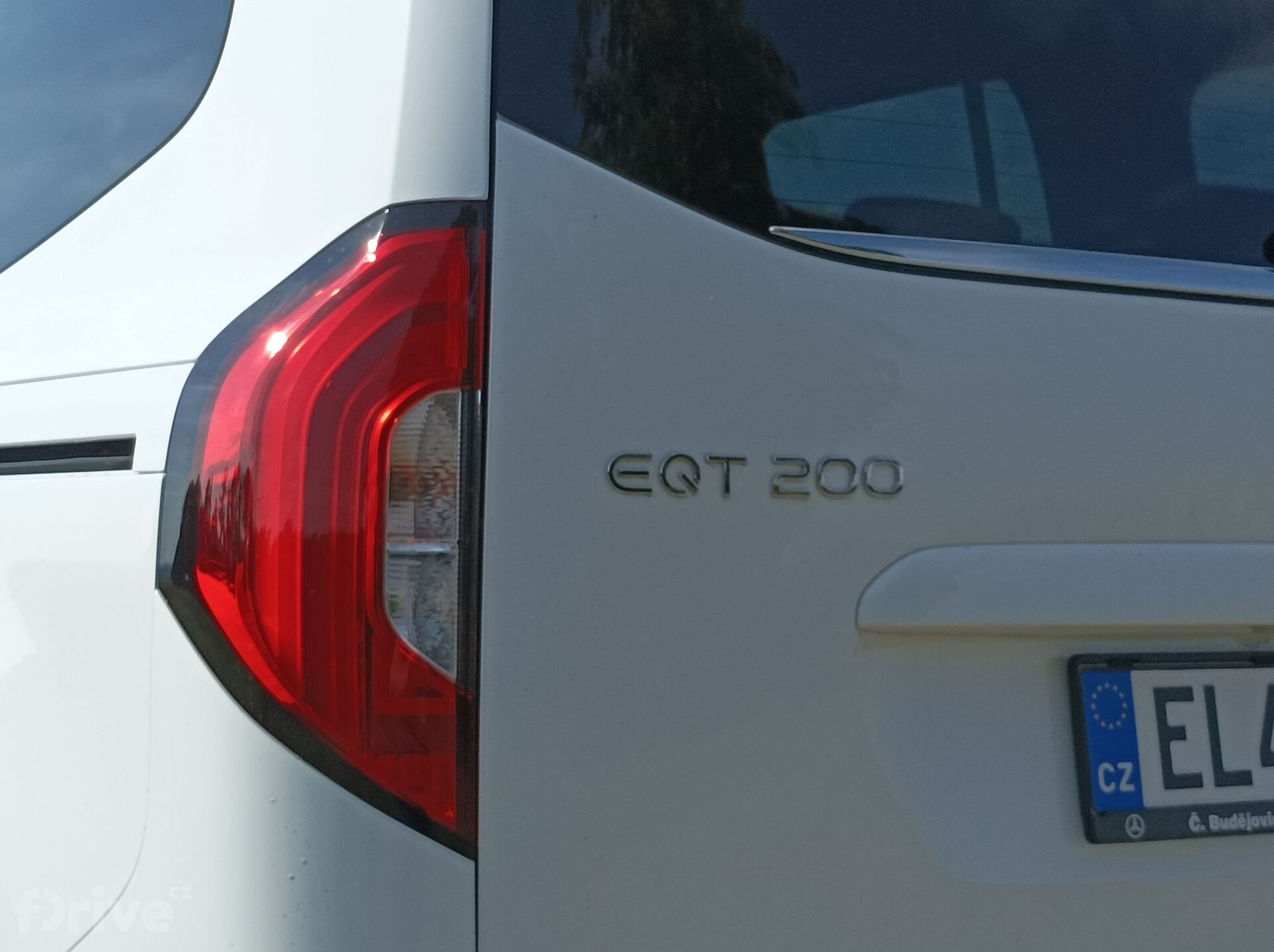 Mercedes-Benz EQT 200