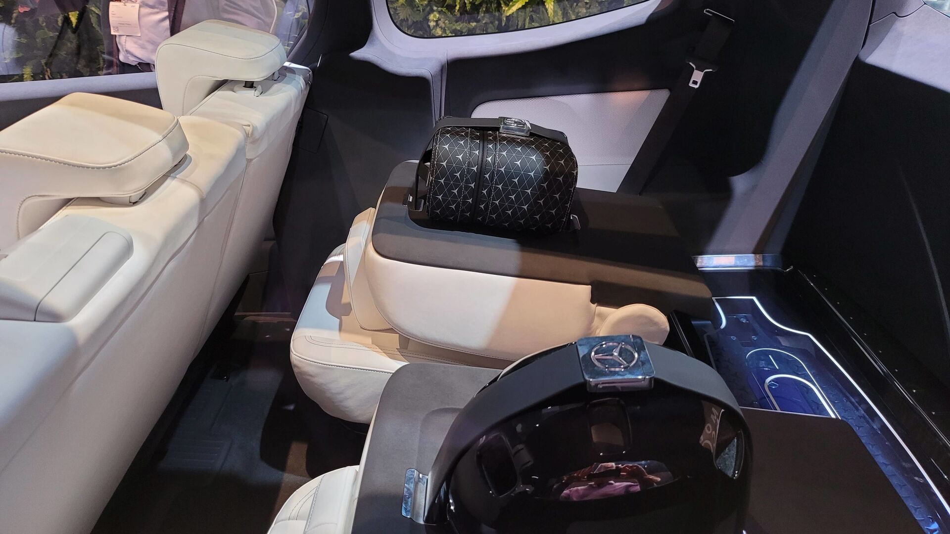 Mercedes-Benz EQT Concept