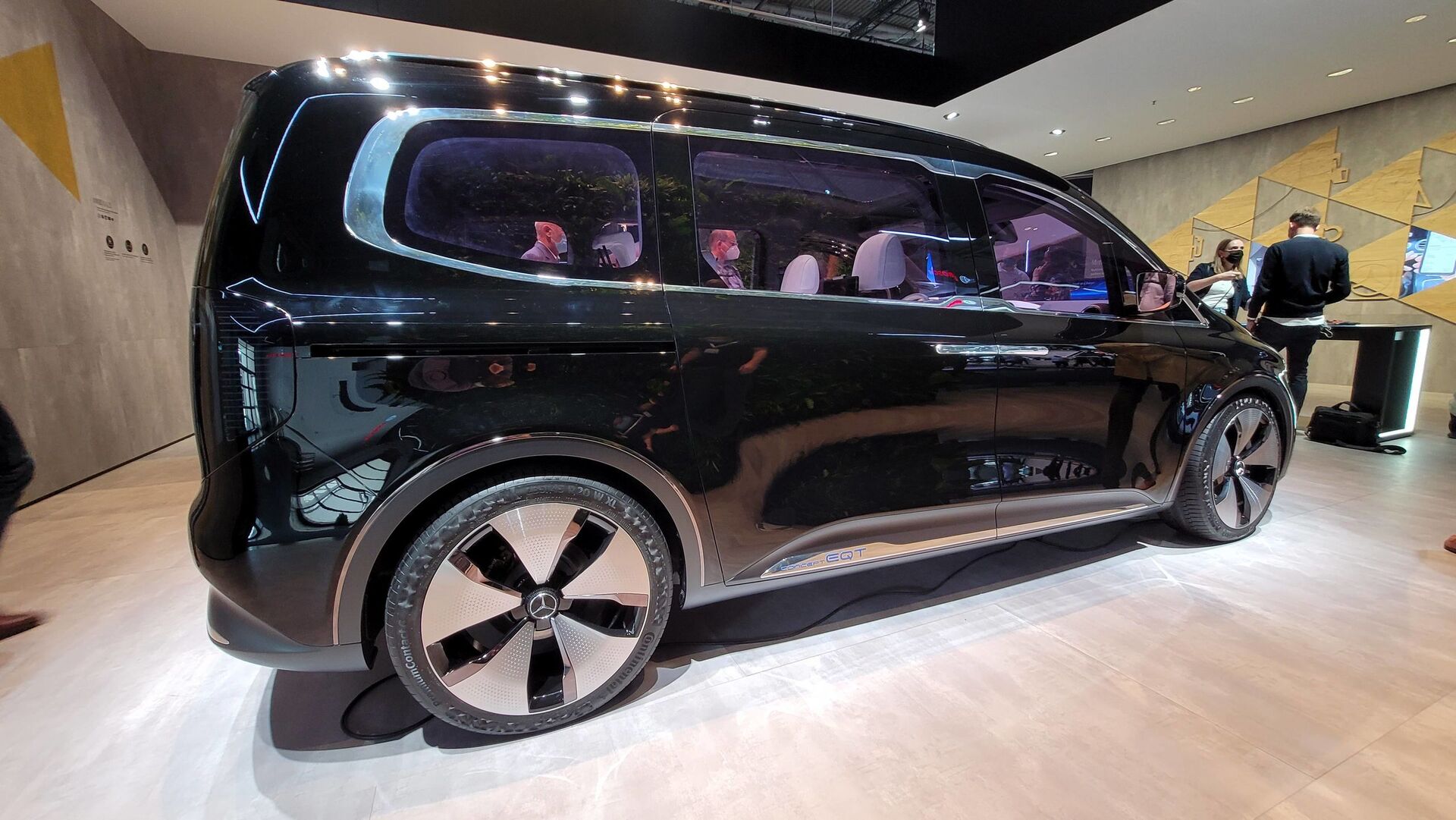 Mercedes-Benz EQT Concept