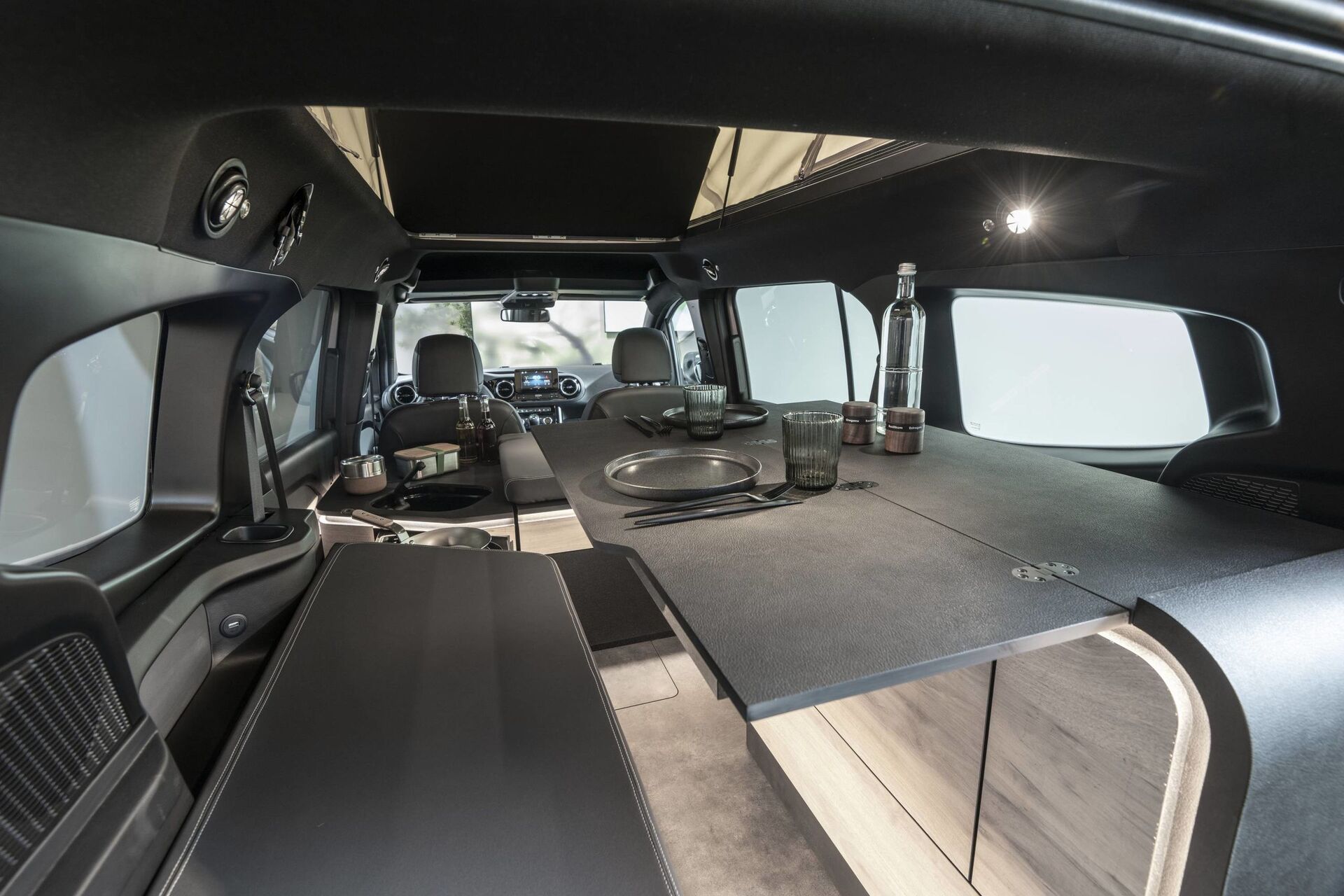 Mercedes-Benz EQT Concept Marco Polo