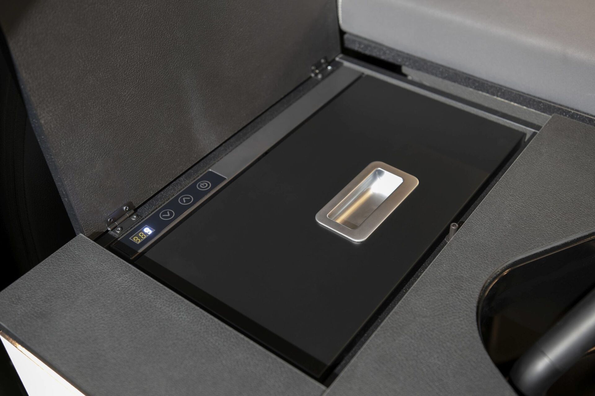 Mercedes-Benz EQT Concept Marco Polo