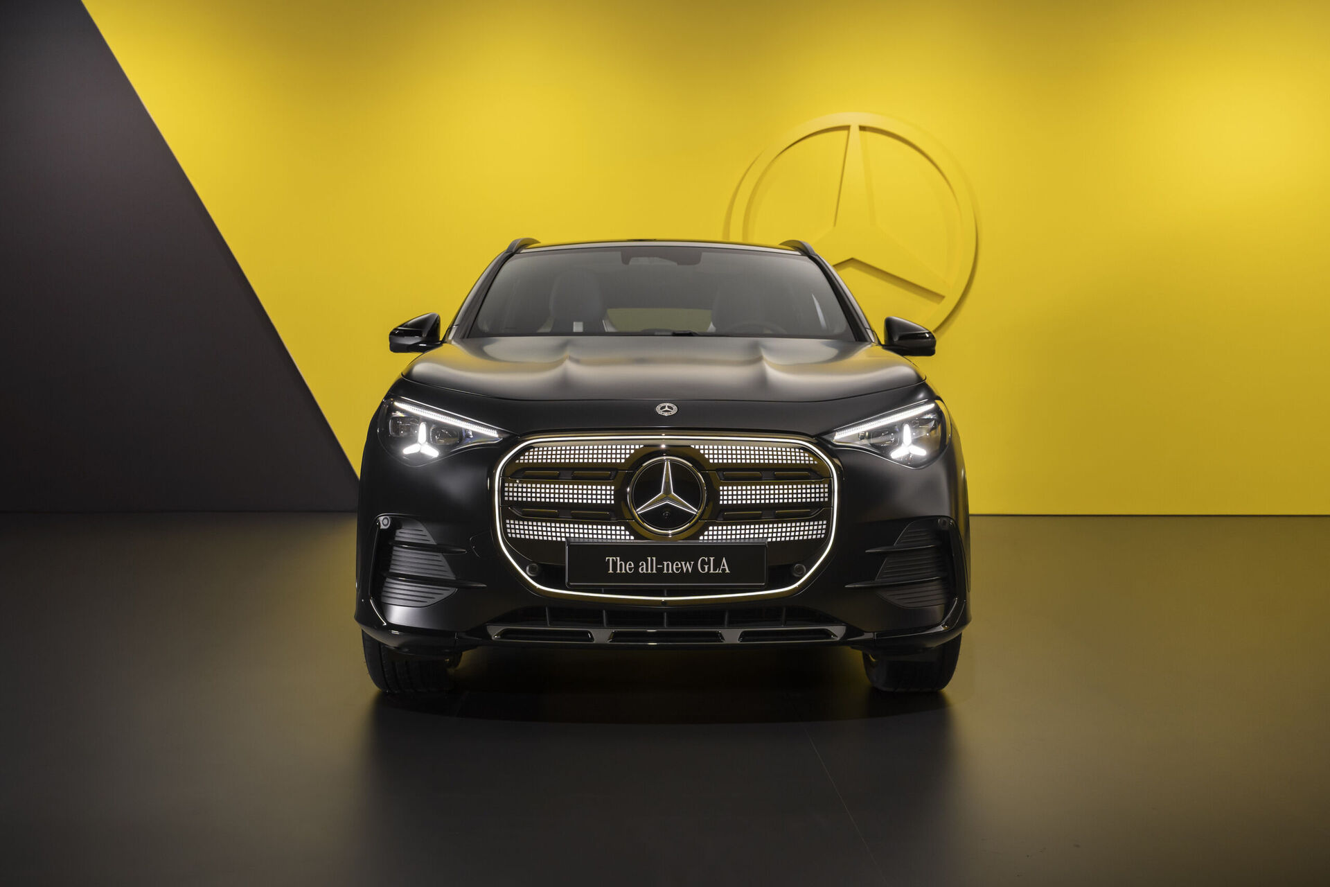 Mercedes-Benz GLA (2026)