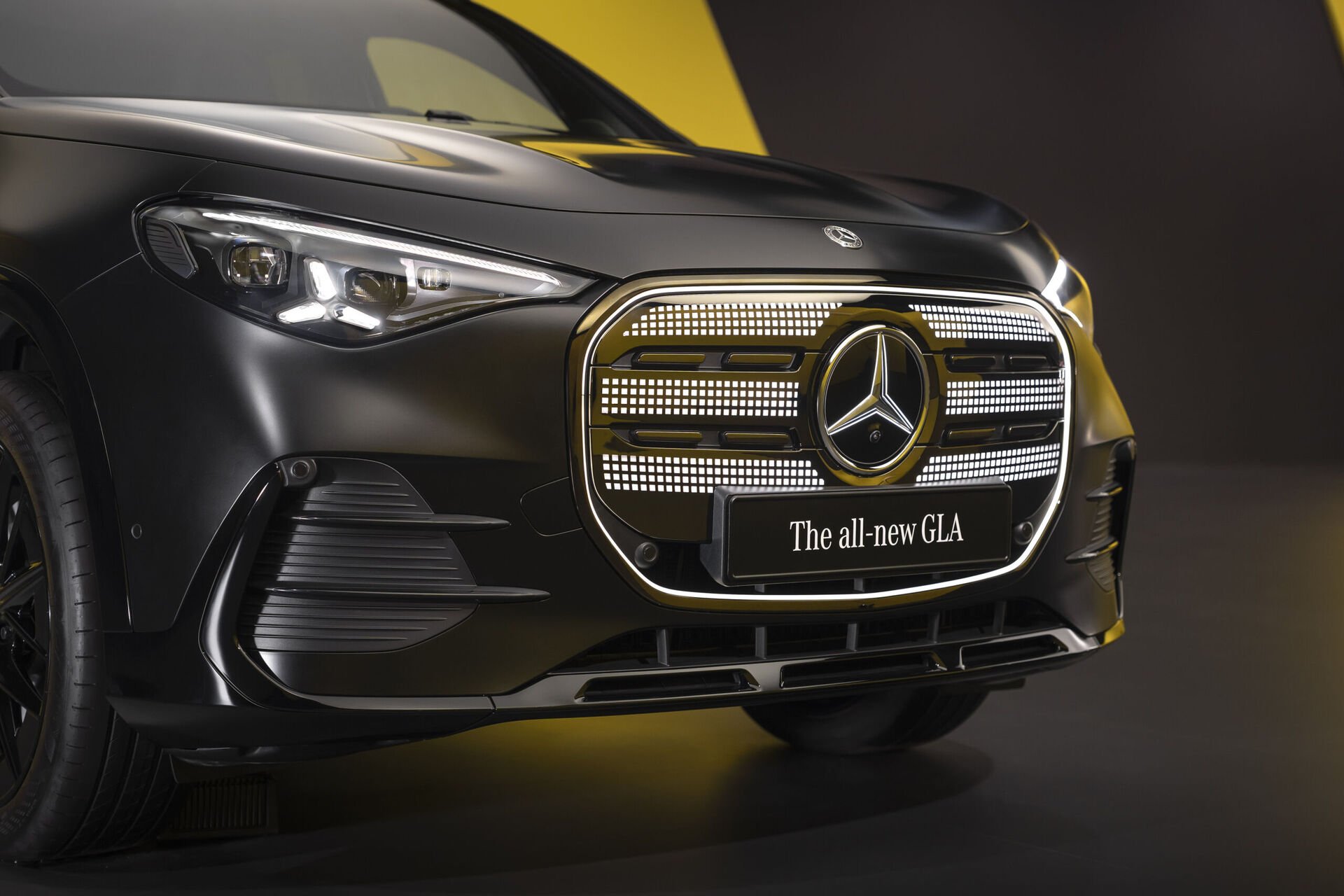 Mercedes-Benz GLA (2026)