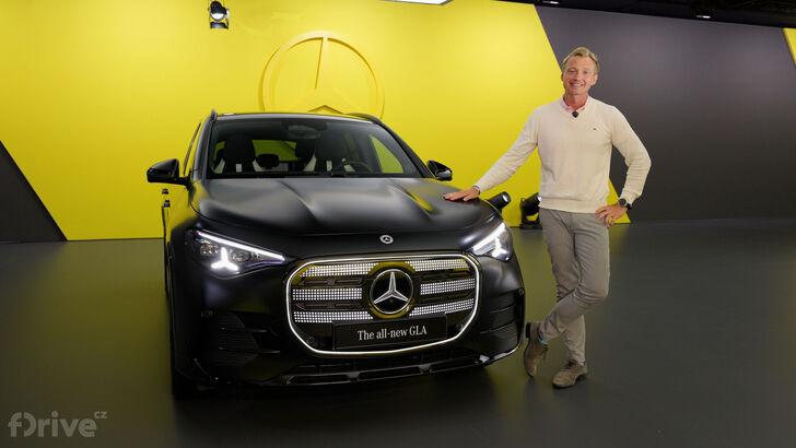 Mercedes-Benz GLA (2026)