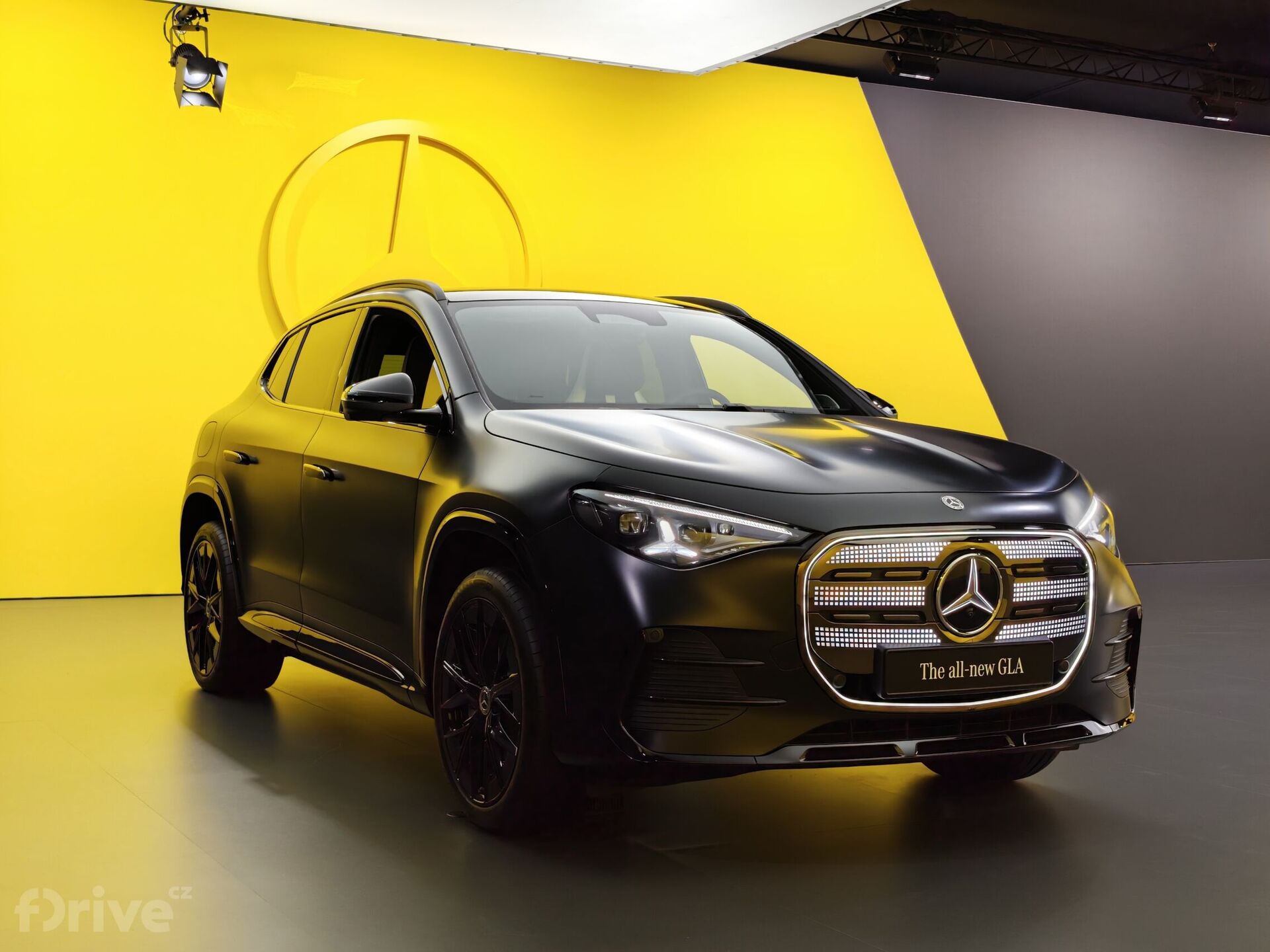 Mercedes-Benz GLA (2026)