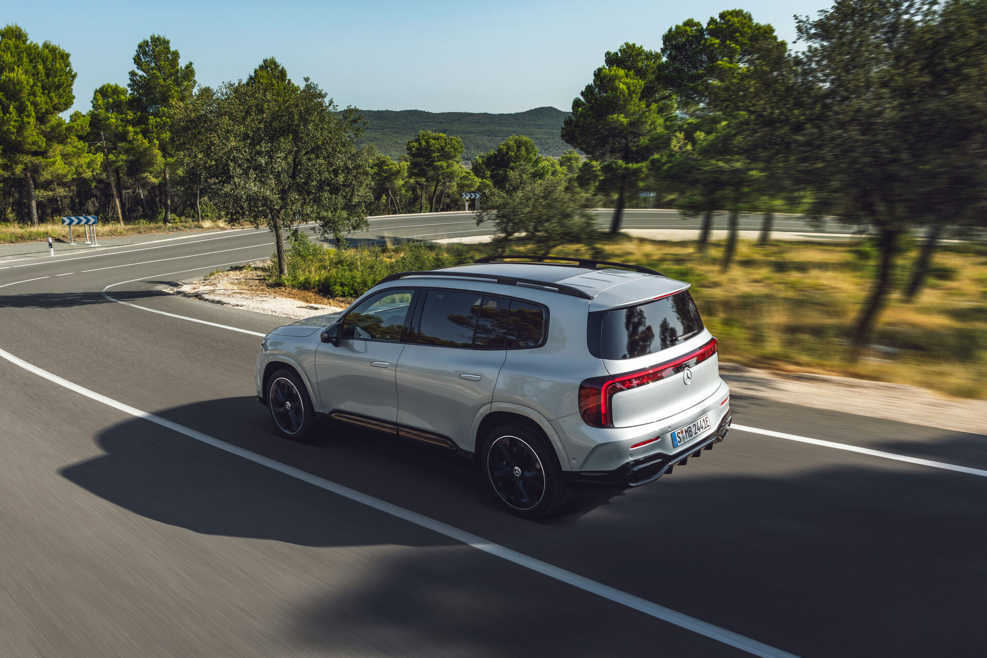 Mercedes-Benz GLB (2025)