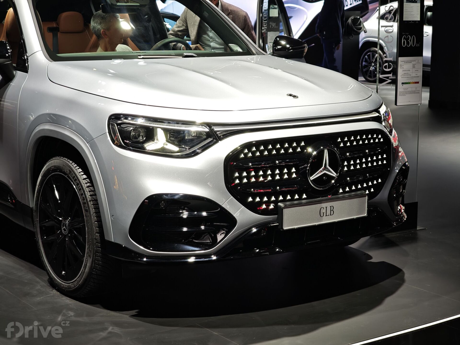 Mercedes-Benz GLB (2025)