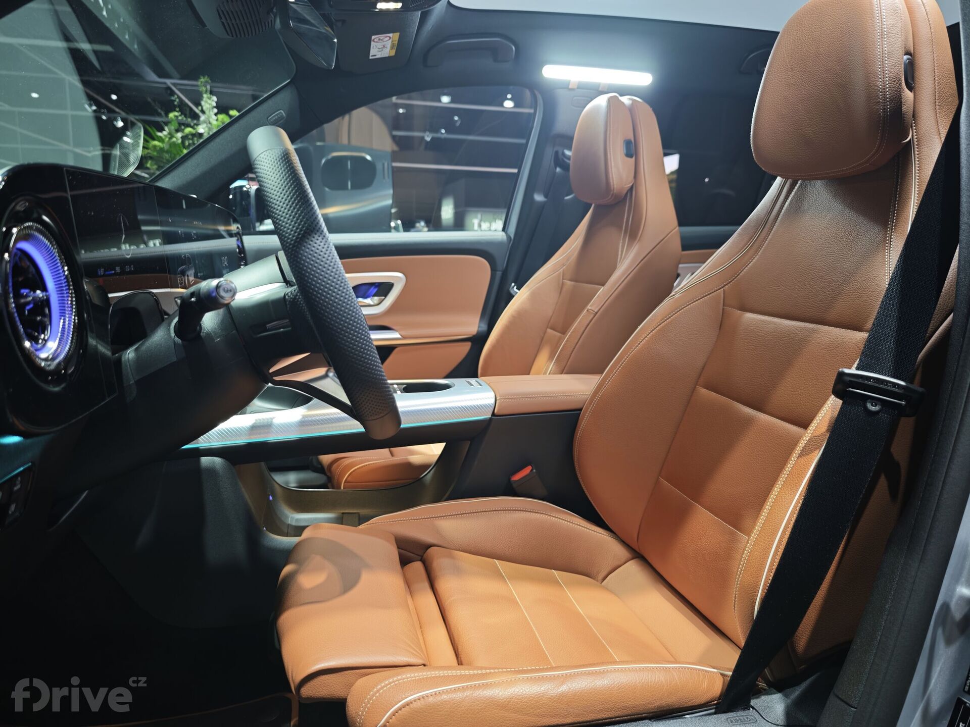 Mercedes-Benz GLB (2025)