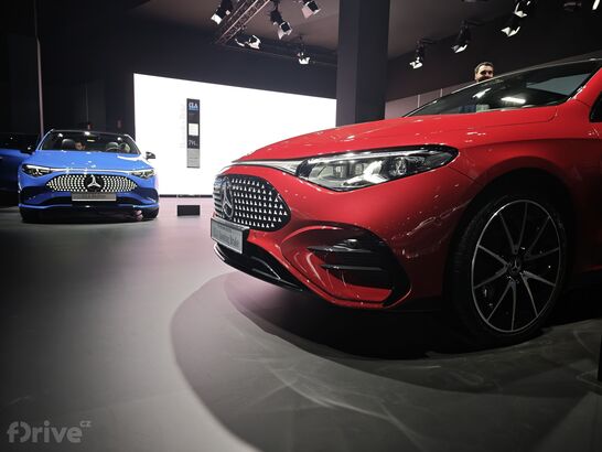 Mercedes-Benz GLB (2025)