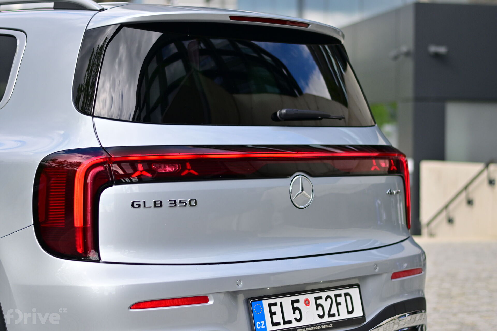 Mercedes-Benz GLB (2025)