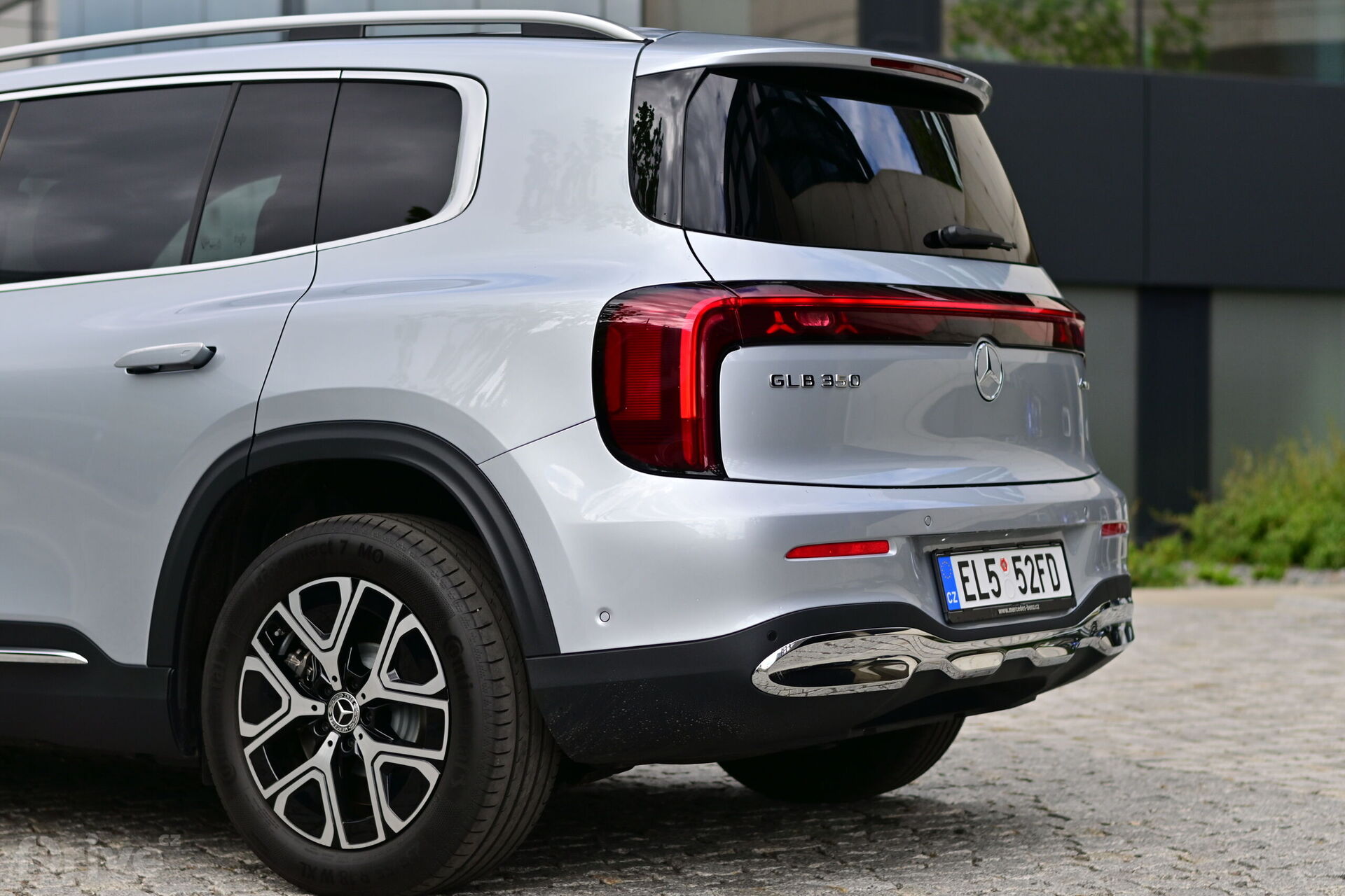 Mercedes-Benz GLB (2025)