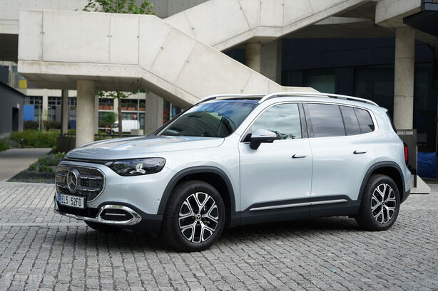 Mercedes-Benz GLB (2025)