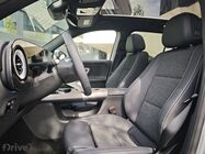 Mercedes-Benz GLB (2025)