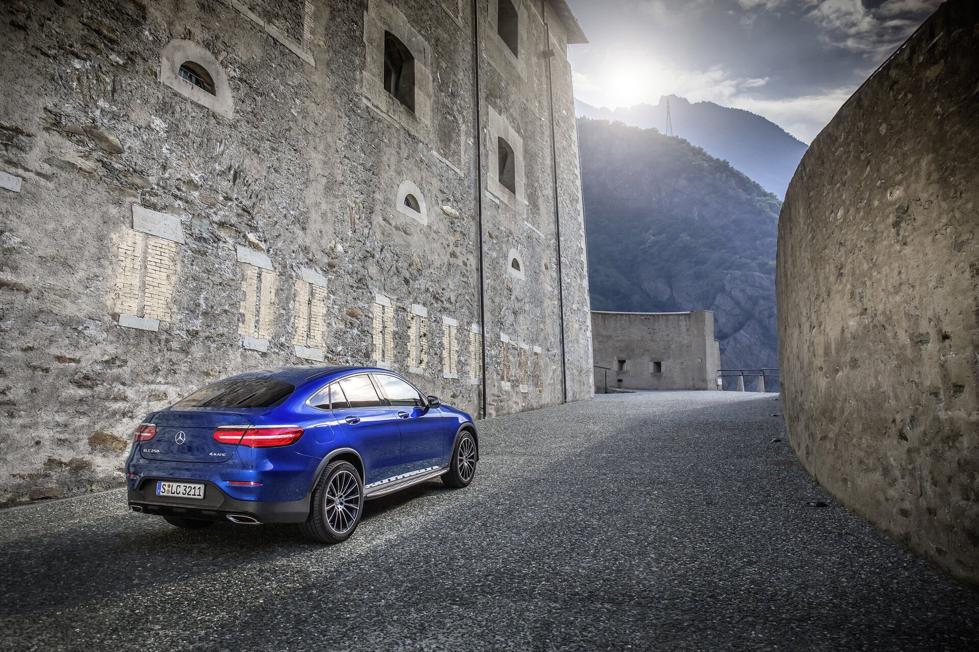 Mercedes-Benz GLC (2016)