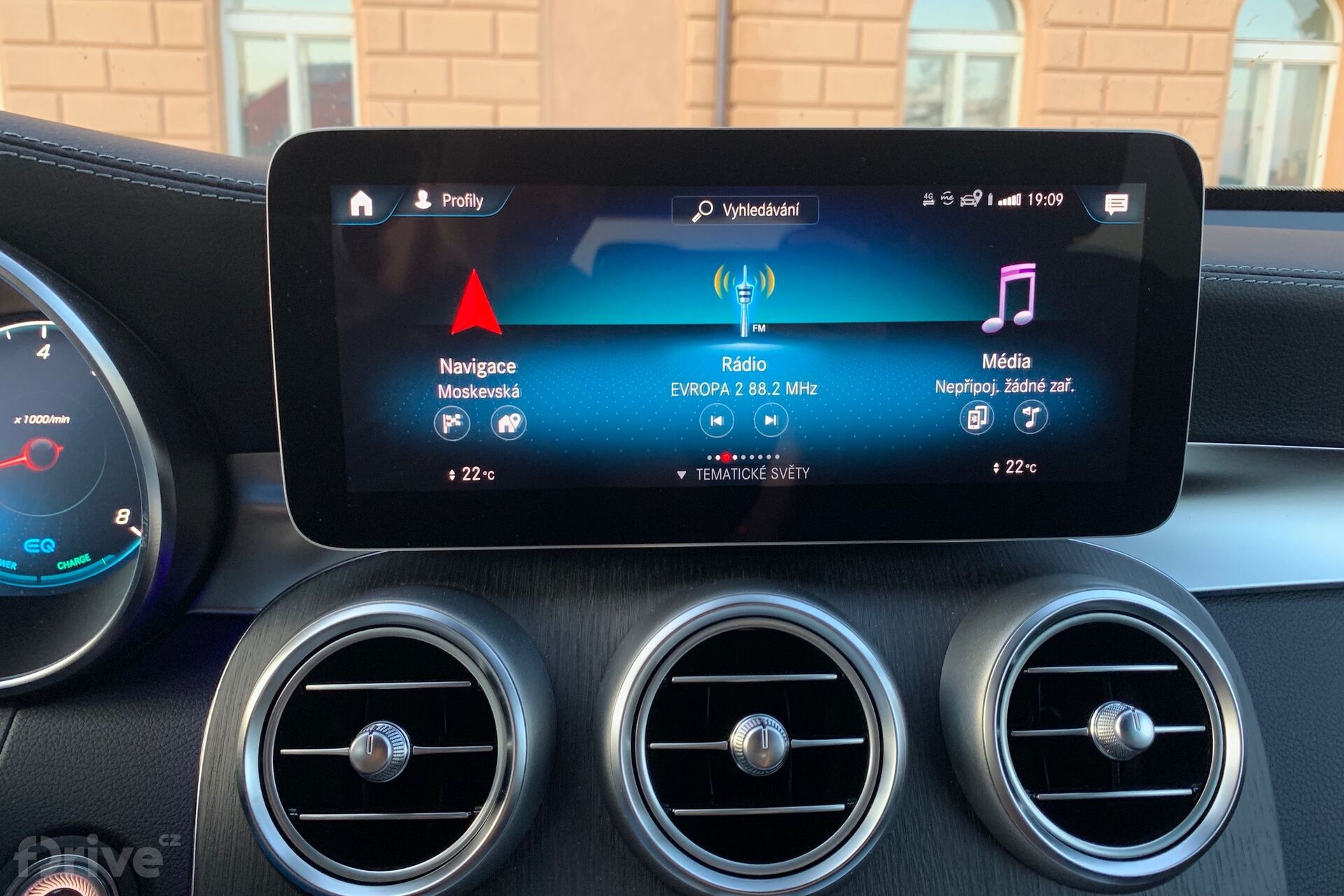 Mercedes-Benz GLC (2019)