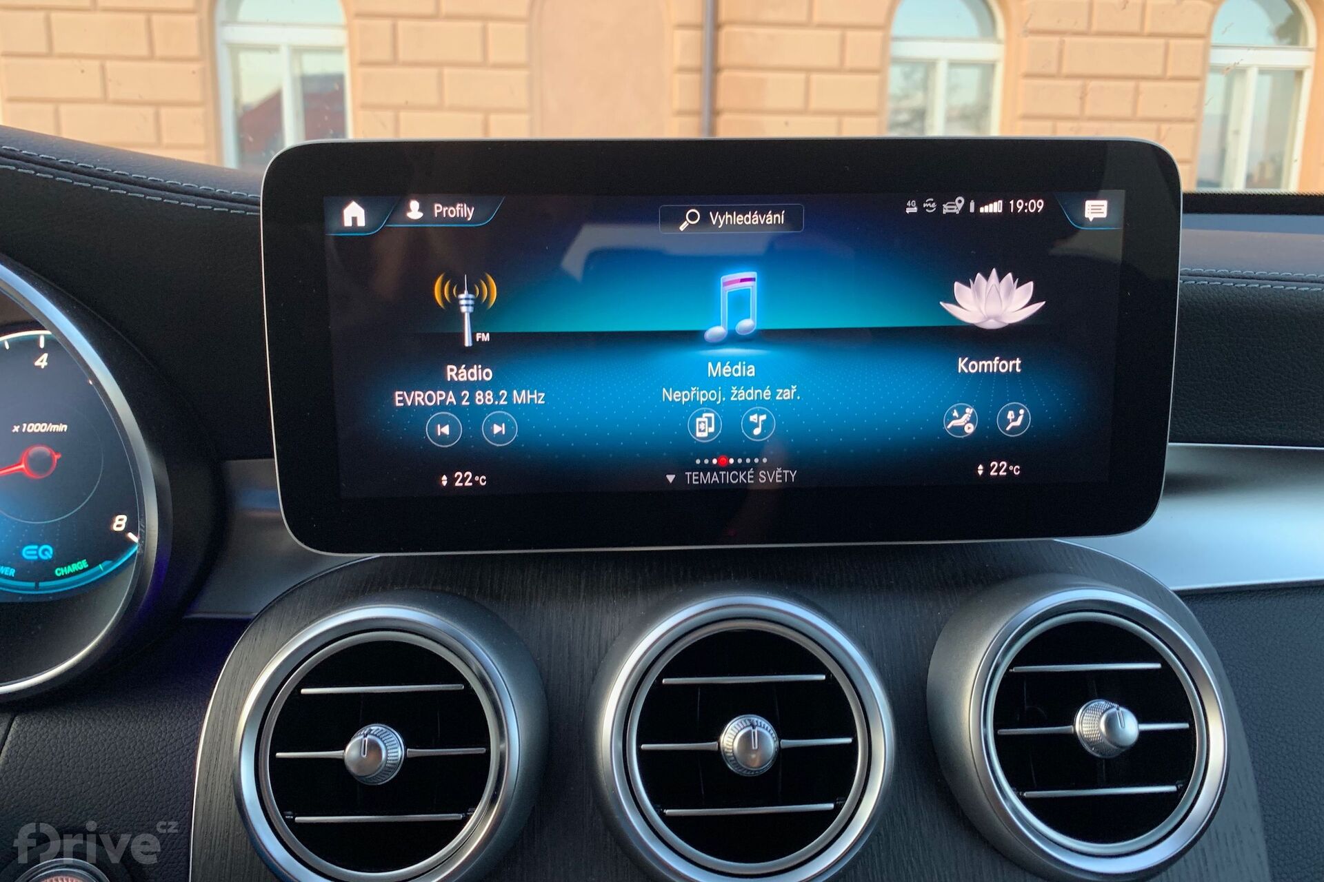 Mercedes-Benz GLC (2019)