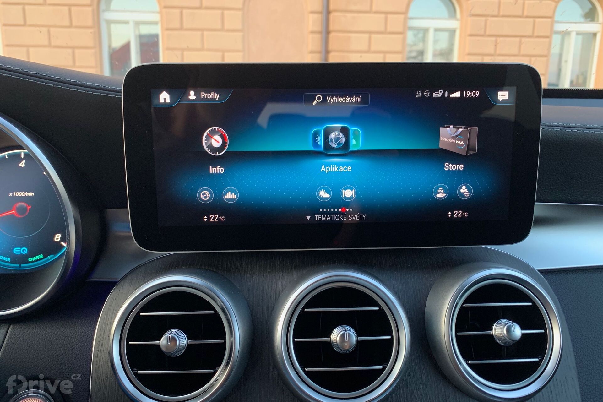 Mercedes-Benz GLC (2019)