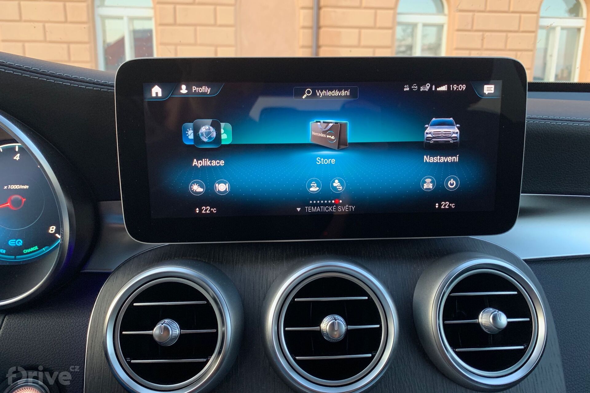 Mercedes-Benz GLC (2019)