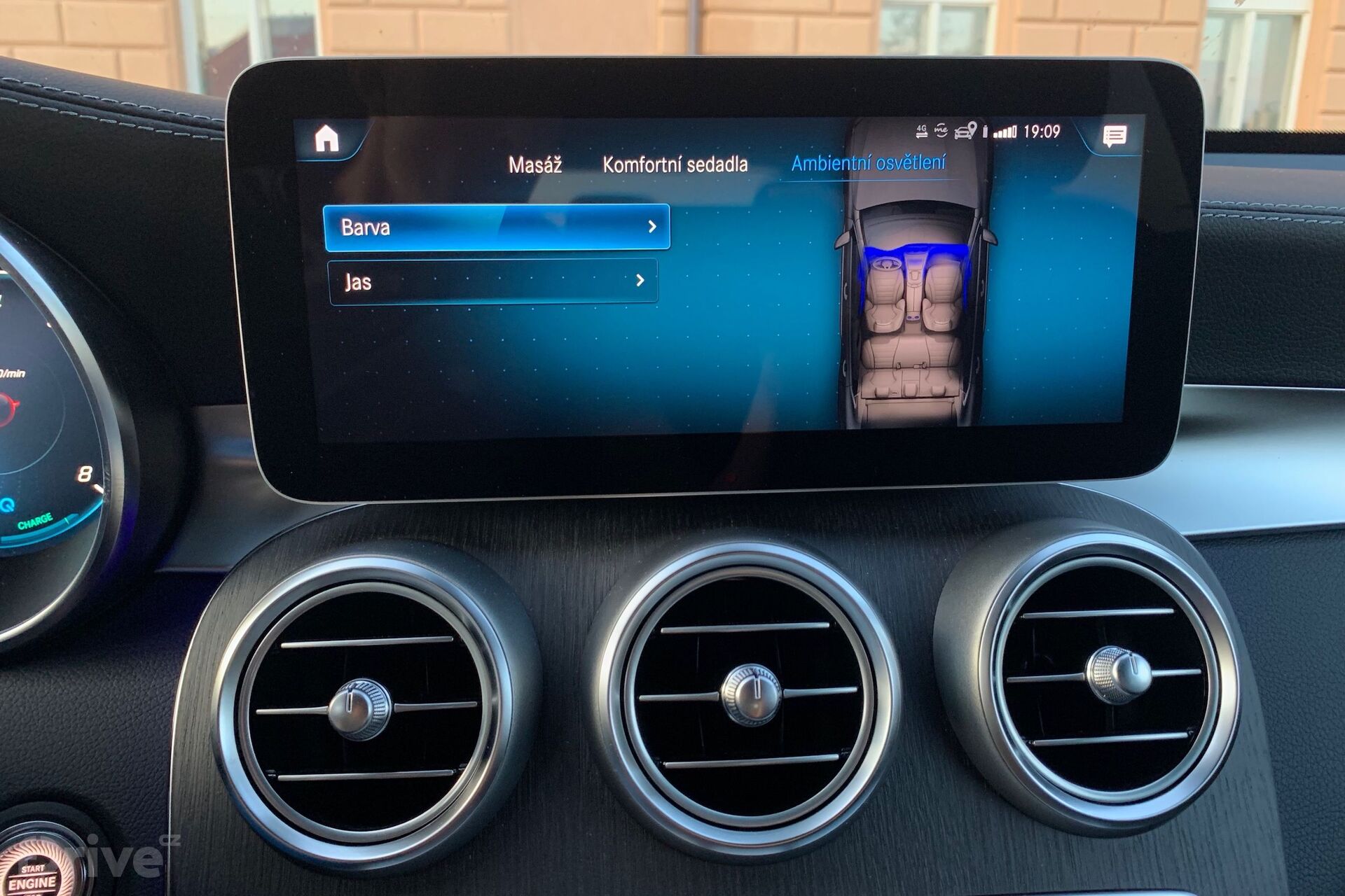 Mercedes-Benz GLC (2019)