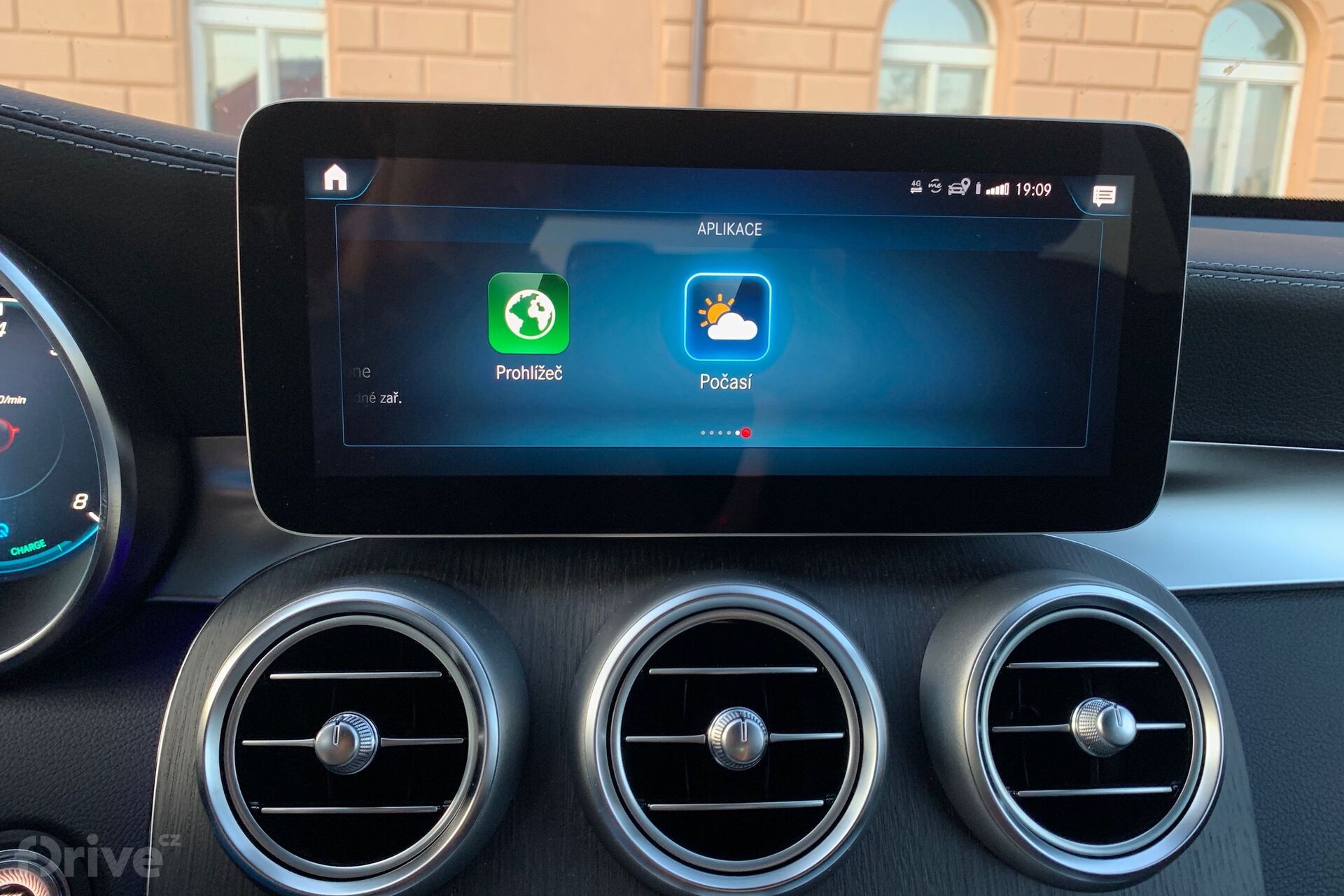 Mercedes-Benz GLC (2019)