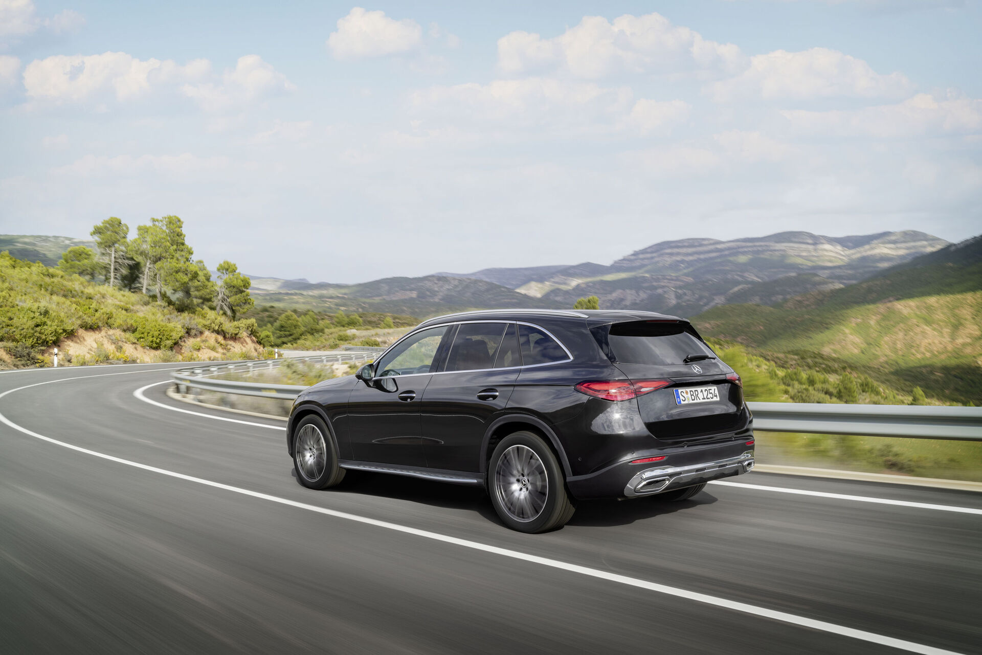 Mercedes-Benz GLC (2022)
