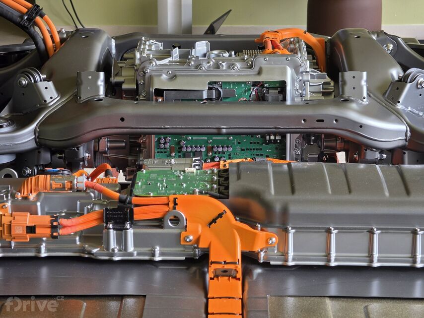 Mercedes-Benz GLC (2025)