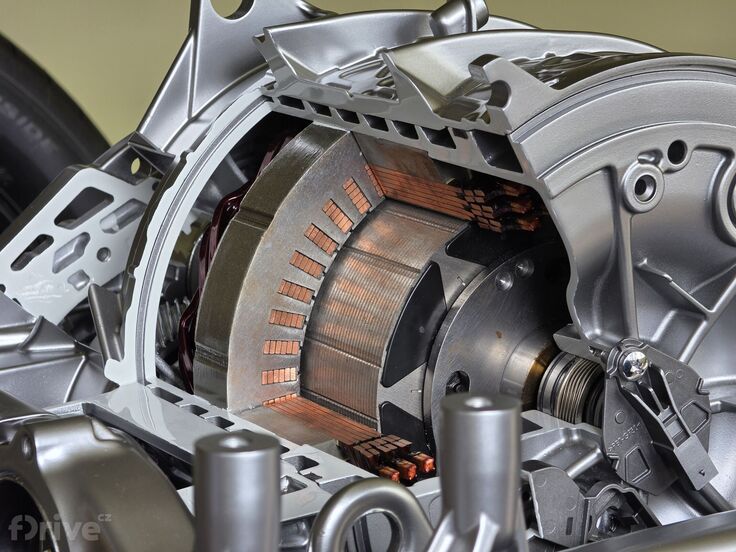 Mercedes-Benz GLC (2025)