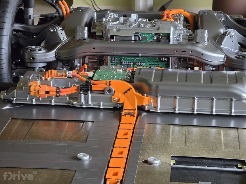 Mercedes-Benz GLC (2025)