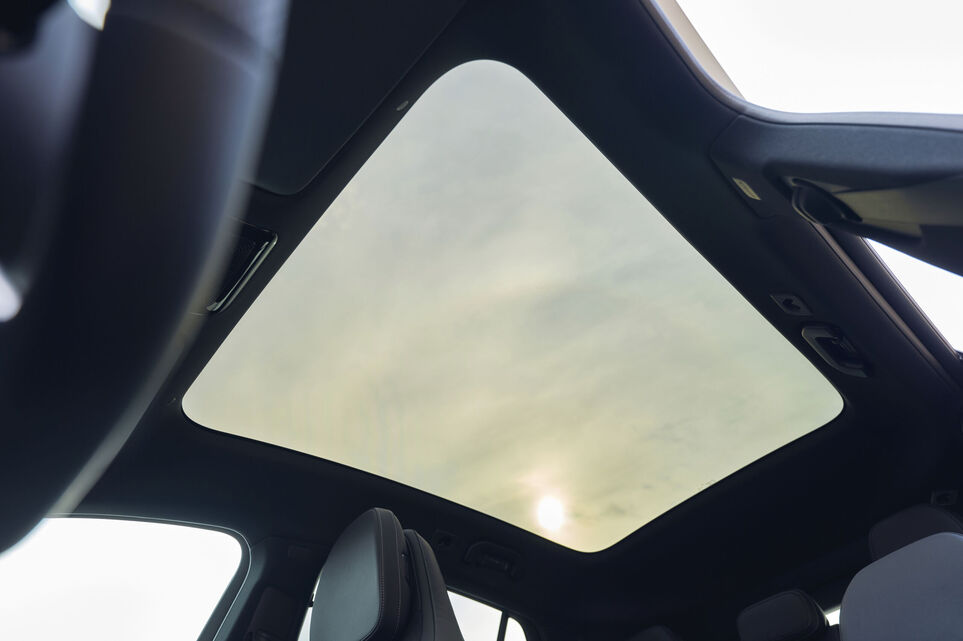 Mercedes-Benz GLC (2025)