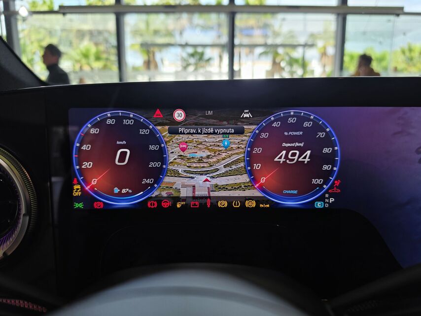 Mercedes-Benz GLC (2025)