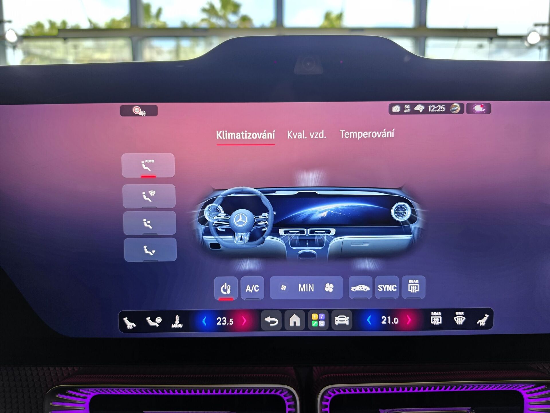 Mercedes-Benz GLC (2025)