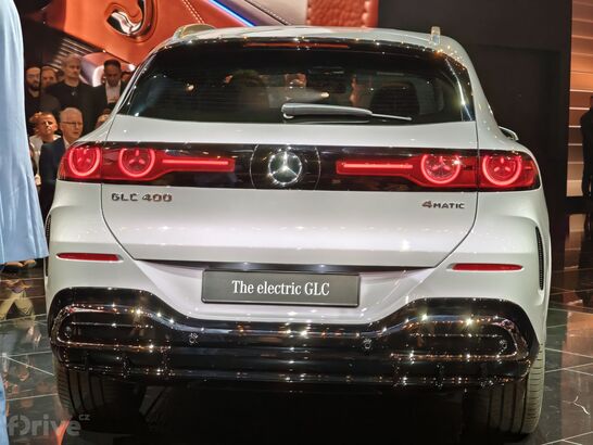 Mercedes-Benz GLC (2025)