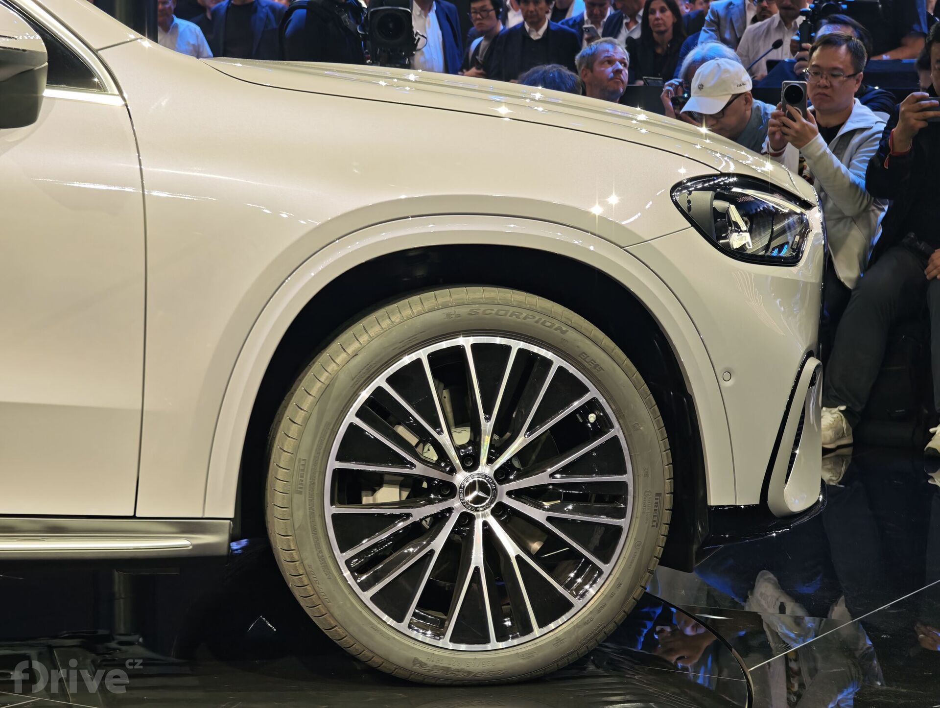 Mercedes-Benz GLC (2025)