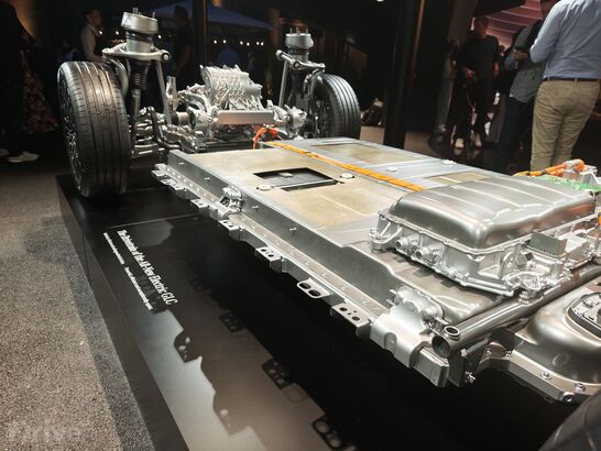 Mercedes-Benz GLC (2025)